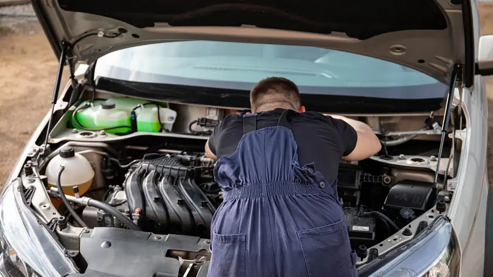 Rejoindre une enseigne de garage : le calcul à faire avant de signer